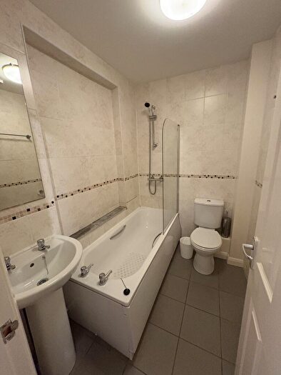 2 Bedroom Apartment To Rent In Temple Road, Temple Road, Oxford, OX4