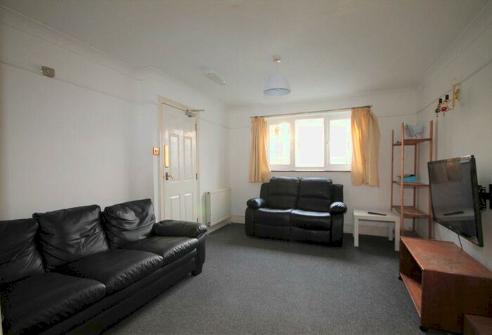 4 Bedroom Terraced House To Rent In Regency Place, Canterbury, CT1