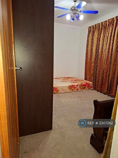 3 Bedroom End Of Terrace House To Rent In Sheppey Road, Dagenham, RM9