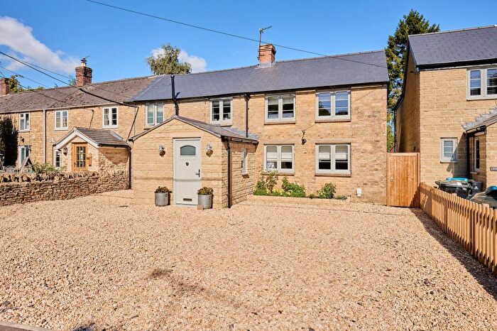 4 Bedroom Semi-Detached House To Rent In Lower End, Leafield, OX29