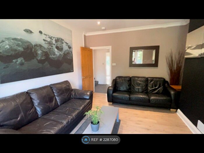 4 Bedroom Semi Detached House To Rent In Lawn Road, Southampton, SO17