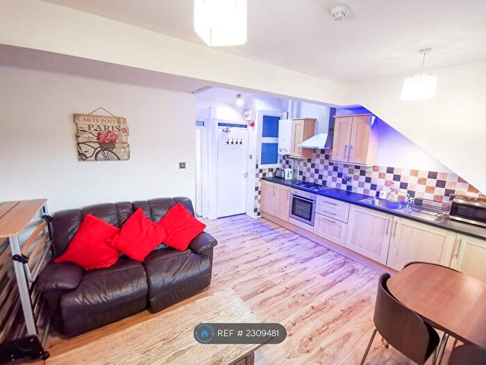 1 Bedroom Flat To Rent In Canton, Cardiff, CF5