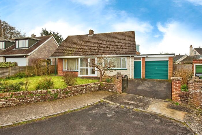 3 Bedroom Detached Bungalow For Sale In Stone Lane, Yeovil, BA21