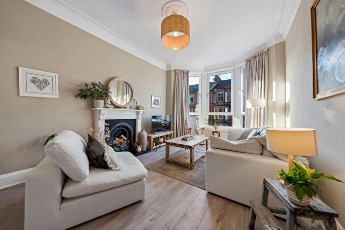 1 Bedroom Flat For Sale In Waverley Gardens, Flat /, Shawlands, Glasgow, G41