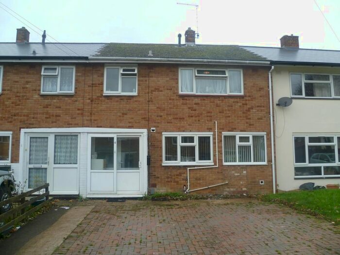 3 Bedroom Terraced House To Rent In Holly Copse, Stevenage, Hertfordshire, SG1