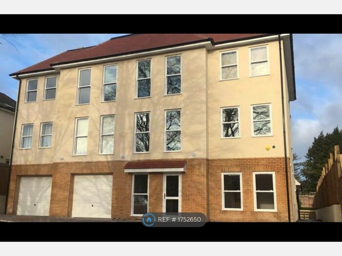2 Bedroom Flat To Rent In Lawn Road, Southampton, SO17
