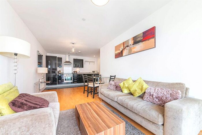 2 Bedroom Flat For Sale In City Peninsula, London, SE10