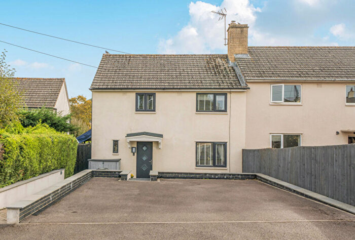 3 Bedroom Semi Detached House For Sale In The Daffodils, Kings Stanley, Stonehouse, Gloucestershire, GL10