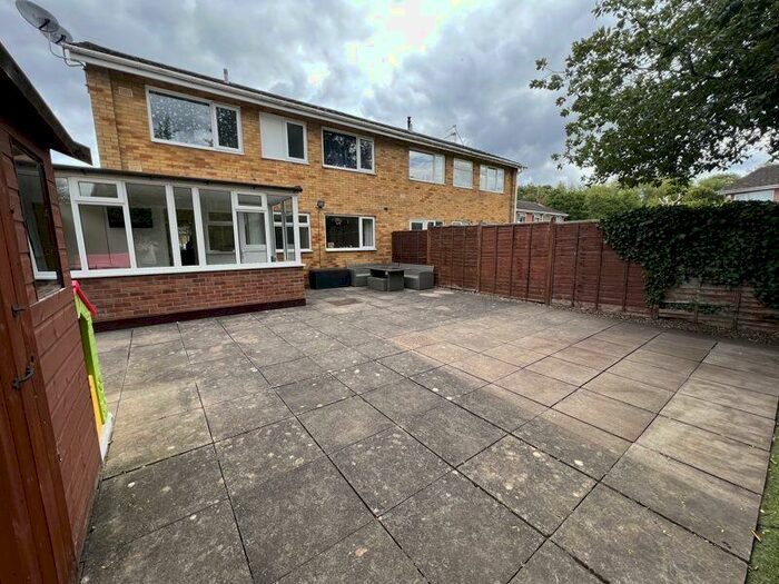 2 Bedroom Maisonette To Rent In Nethercote Gardens, Solihull, B90