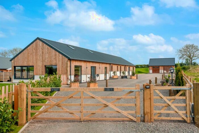 4 Bedroom Barn Conversion For Sale In Idlicote Estate Barns, Idlicote, Shipston-on-Stour, CV36