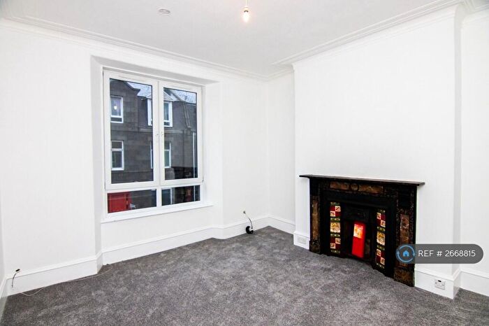 2 Bedroom Flat To Rent In Elmbank Road, Aberdeen, AB24