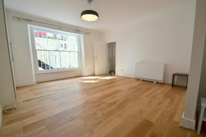 1 Bedroom Flat To Rent In Leinster Gardens, London, W2