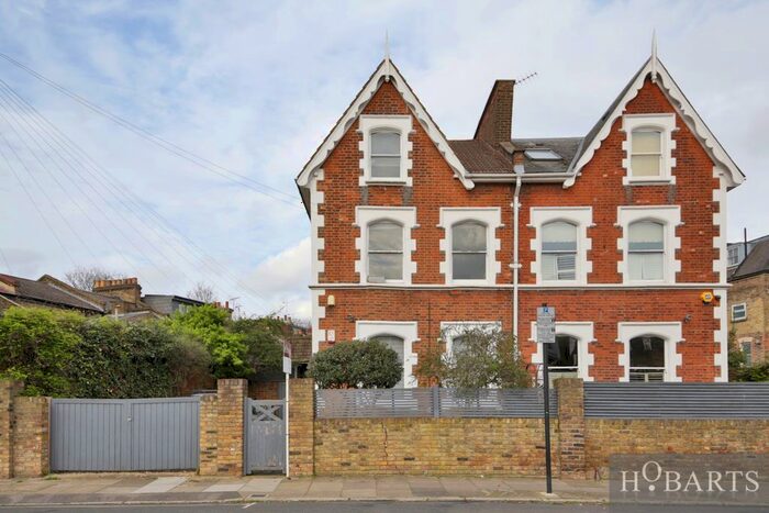 2 Bedroom Maisonette To Rent In Victoria Road, Stroud Green, N4