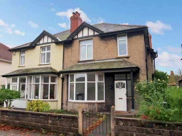 1 Bedroom Flat To Rent In Bare Avenue, Morecambe, Morecambe, LA4