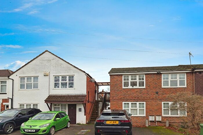 1 Bedroom Flat To Rent In Howards Grove, SO15