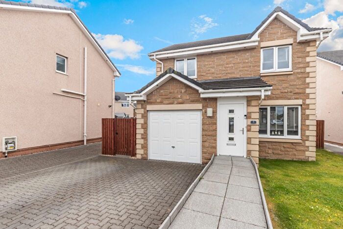 3 Bedroom Detached House For Sale In Hutchison Gardens, Shotts, Lanarkshire, ML7