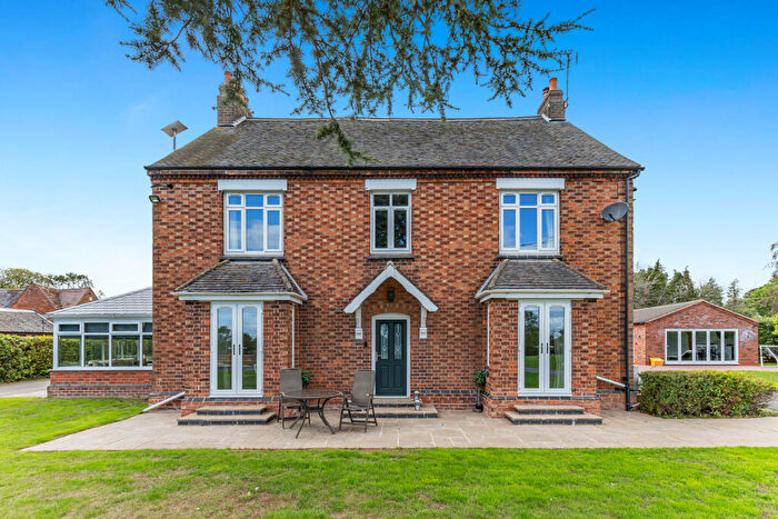 4 Bedroom Detached House For Sale In Wolvey Road, Bulkington, Bedworth, CV12