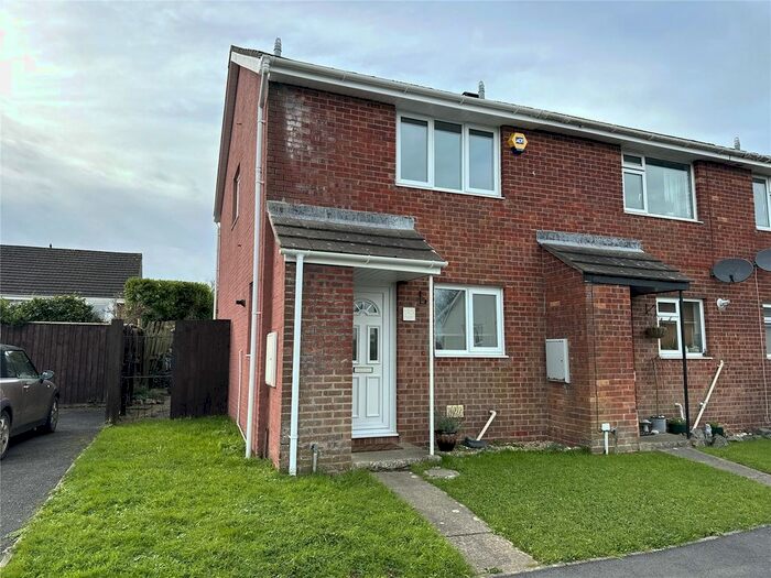 2 Bedroom Semi-Detached House To Rent In Wordsworth Avenue, Priory Park, Haverfordwest, SA61