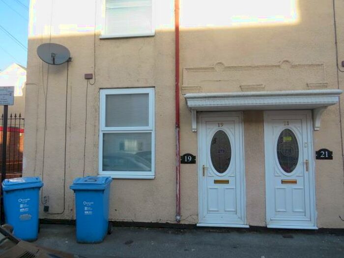 2 Bedroom House To Rent In Egton Street, Hull, HU8