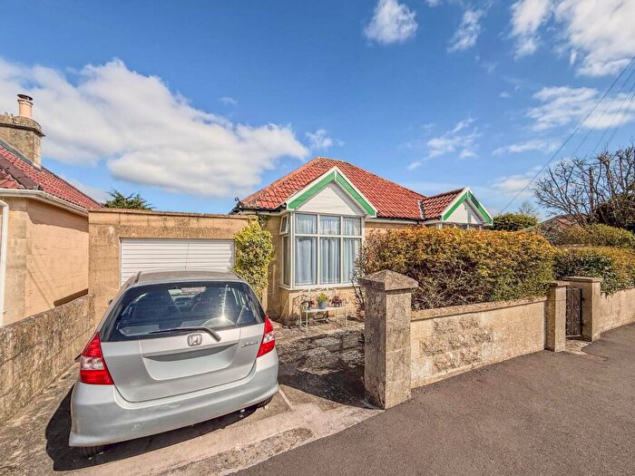 4 Bedroom Detached House For Sale In Weatherly Avenue, Bath, BA2