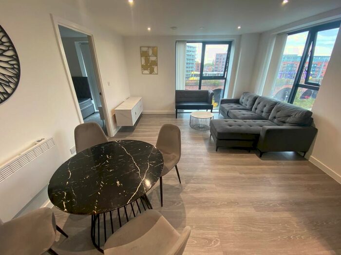 2 Bedroom Flat To Rent In Woden Street, Manchester, M5