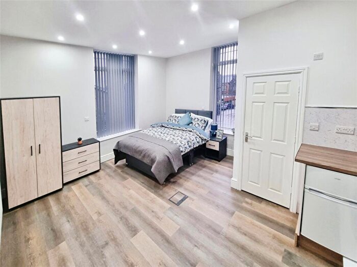 1 Bedroom Detached House To Rent In Spring Gardens Lane, Keighley, West Yorkshire, BD20