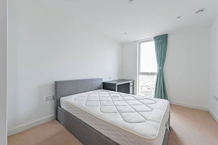 2 Bedroom Flat To Rent In Terry Spinks Place, Canning Town, London, E16