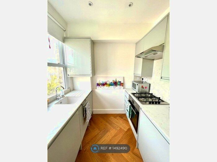 1 Bedroom Flat To Rent In Longley Road, London, SW17