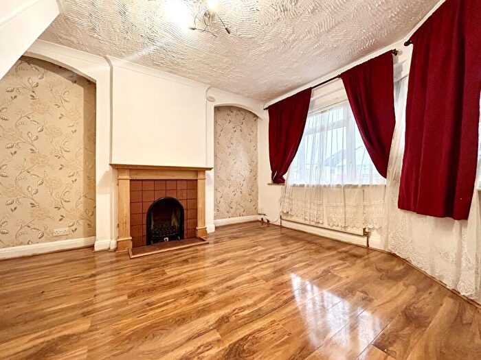 3 Bedroom House To Rent In Priory Close, West Dartford, DA1