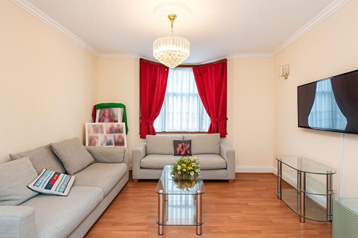 3 Bedroom End Of Terrace House For Sale In Rigeley Road, London, NW10