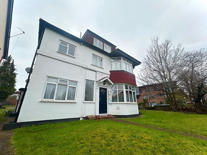 1 Bedroom Flat To Rent In Camden Road, Sutton, SM1