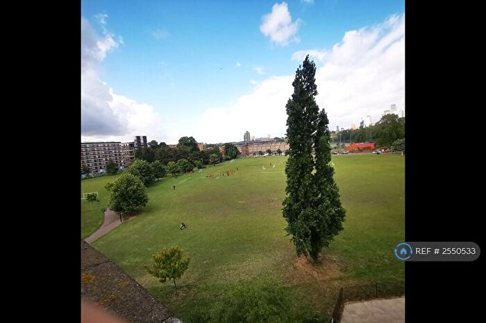 3 Bedroom Flat To Rent In Walters House, London, SE17