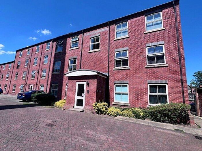 2 Bedroom Flat To Rent In Burton Court, Long Eaton, NG10