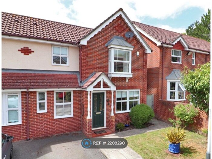 3 Bedroom Semi-Detached House To Rent In Tunbridge Wells, Tunbridge Wells, TN2