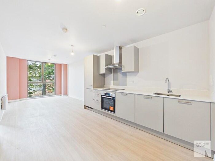 1 Bedroom Apartment To Rent In Trafford Gardens :: Old Trafford, M16