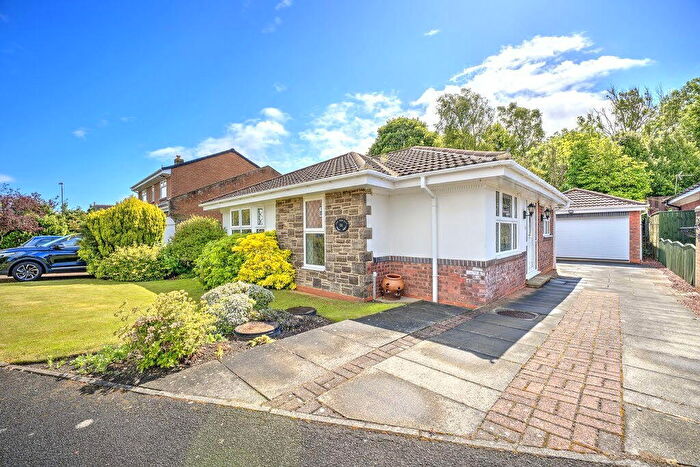 3 Bedroom Detached Bungalow For Sale In The Birches, Sunniside, NE16