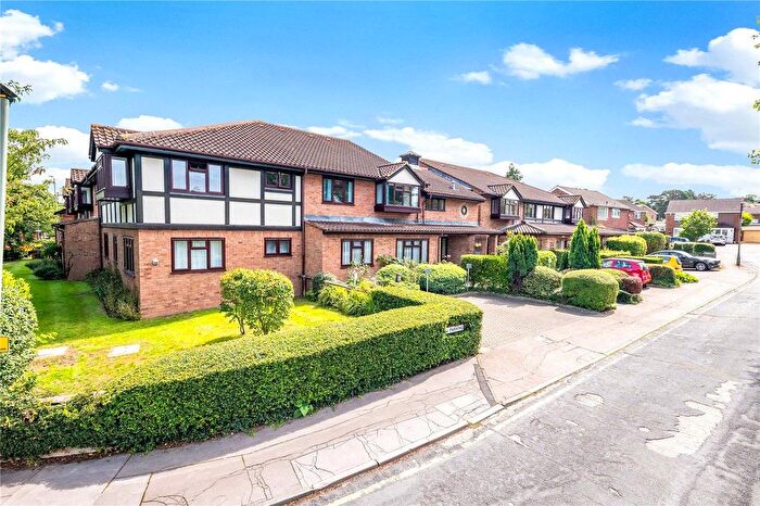 1 Bedroom Flat For Sale In Forge Close, Bromley, BR2
