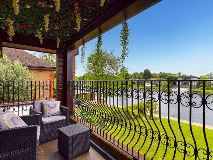 4 Bedroom Detached House To Rent In Hythe End Road, Wraysbury, Staines-Upon-Thames, Berkshire, TW19