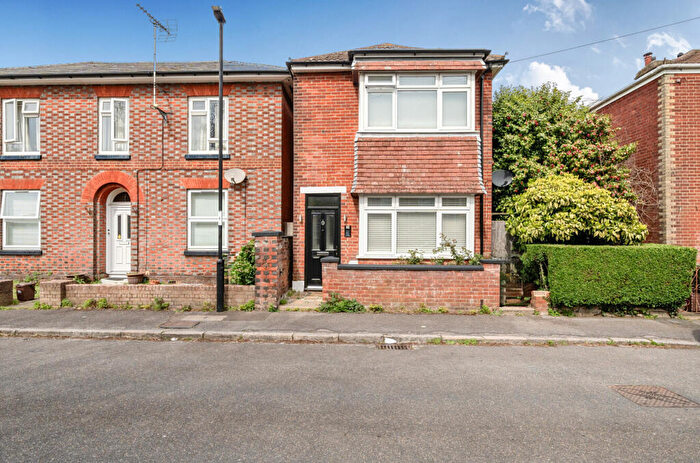 3 Bedroom Detached House For Sale In Wolseley Road, Southampton, Hampshire, SO15