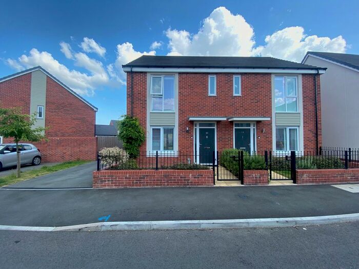 3 Bedroom Property To Rent In Romney Way, Worcester, WR5