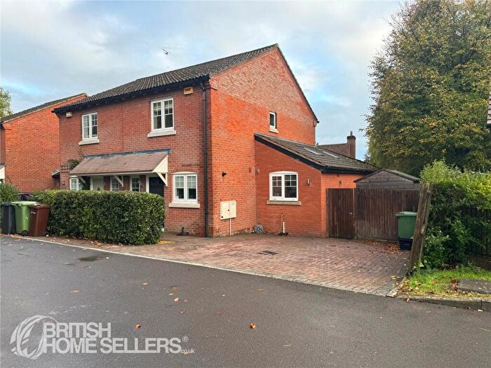 3 Bedroom Semi-Detached House For Sale In Northfields, Twyford, Winchester, Hampshire, SO21