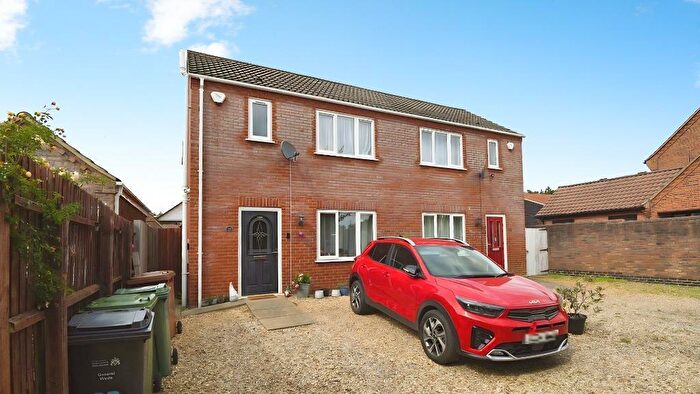 3 Bedroom Semi Detached House For Sale In Townsend Estate, Church Road, Walpole St Peter, Norfolk, PE14