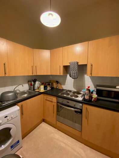 3 Bedroom Flat To Rent In Livingstone Place, Marchmont, Edinburgh, EH9