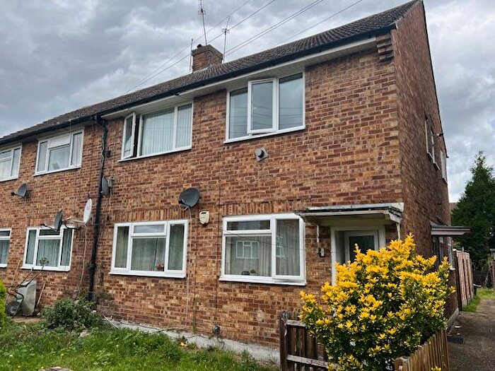 2 Bedroom Maisonette To Rent In Bury Avenue, Hayes, UB4