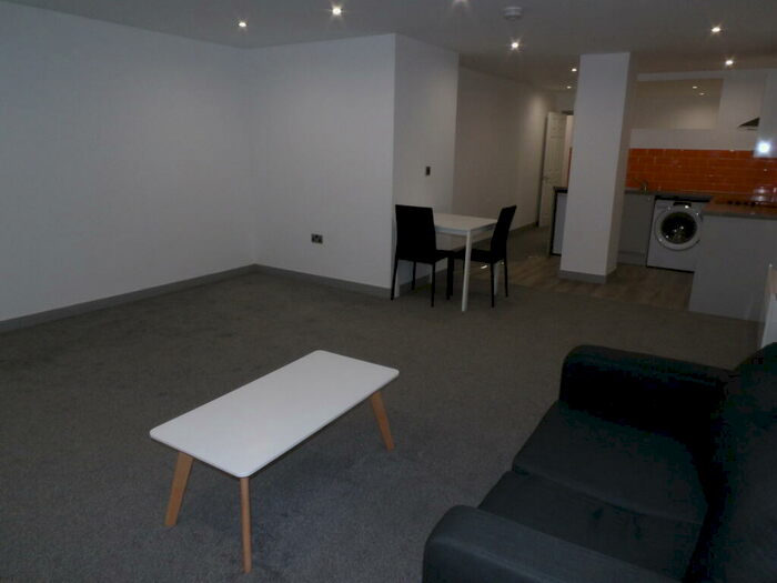 1 Bedroom Apartment To Rent In Newspaper House, BB1