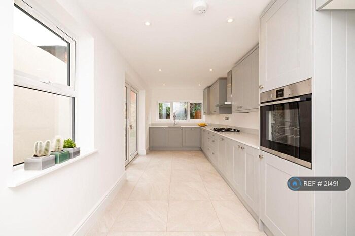 4 Bedroom Terraced House To Rent In Regent Street, Oxford, OX4