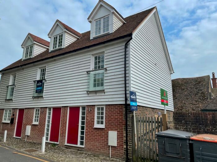 2 Bedroom House To Rent In Dental Street, Hythe, CT21