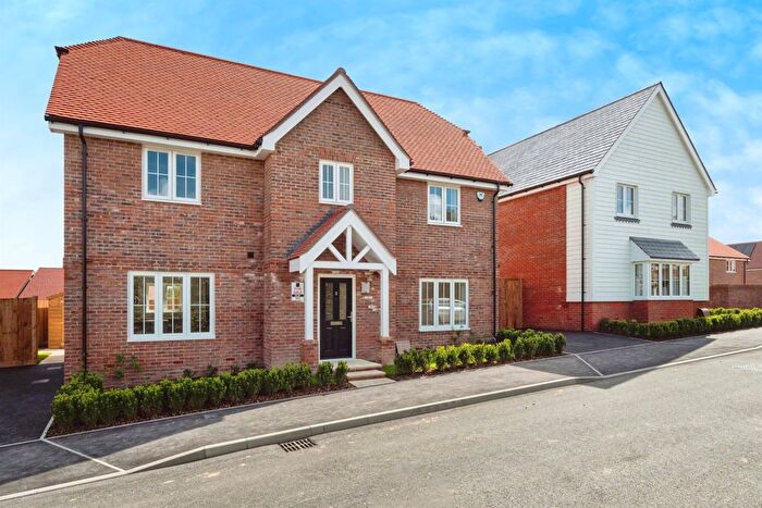 3 Bedroom Detached House For Sale In The Nightingales, Crowborough, TN6