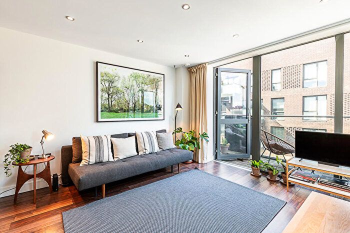 1 Bedroom Flat To Rent In Flat, Penny Black Court, Carlton Grove, London, SE15