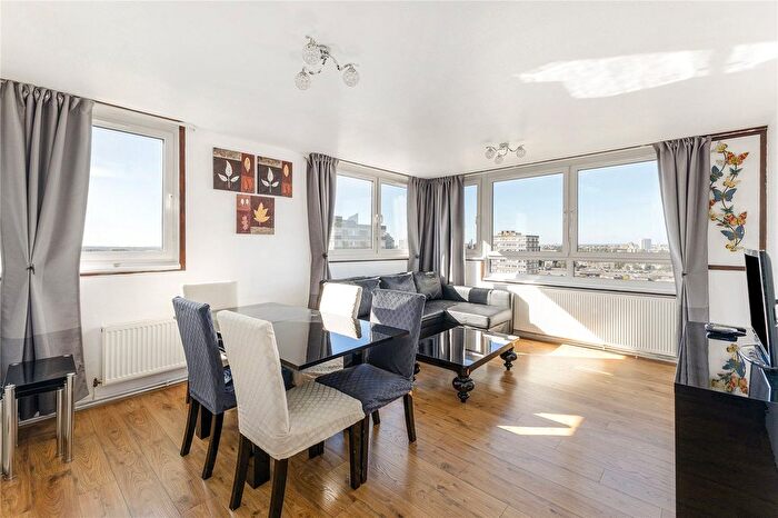 2 Bedroom Flat To Rent In Surrey Lane, London, SW11